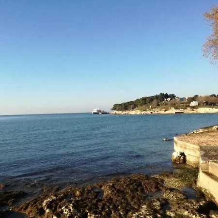 In Pore With Swimming Pool Σπίτι διακοπών