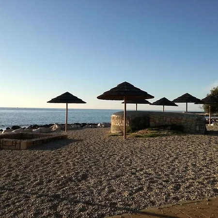 Σπίτι διακοπών In Pore With Swimming Pool