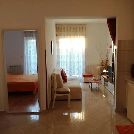 In Pore With Swimming Pool * Porec