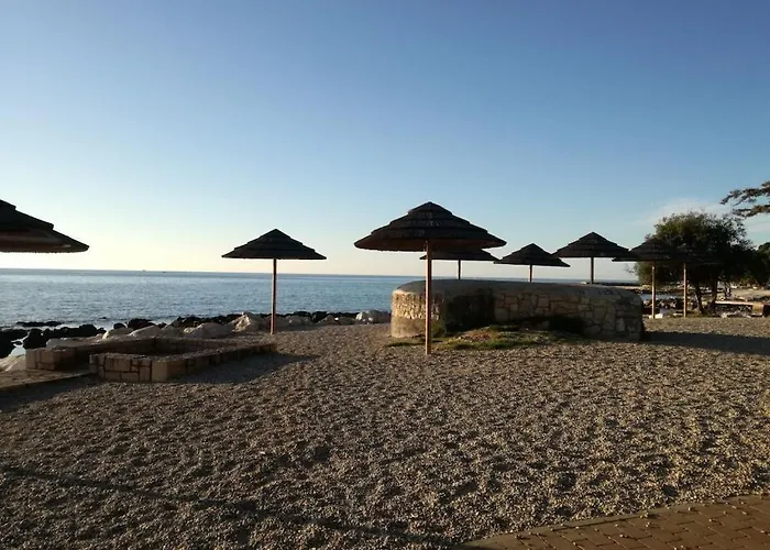 Σπίτι διακοπών In Pore With Swimming Pool