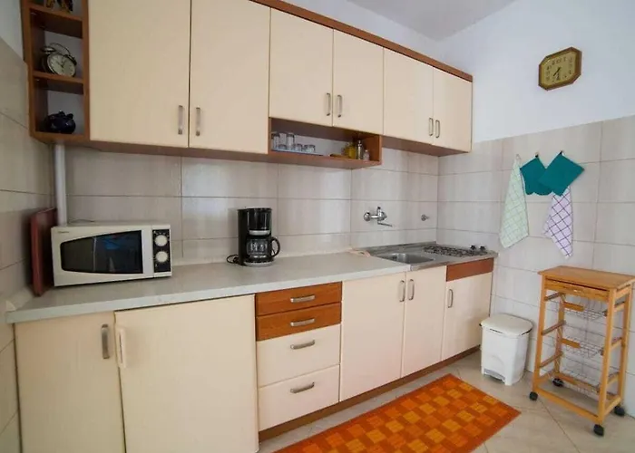 In Pore With Swimming Pool Holiday home *