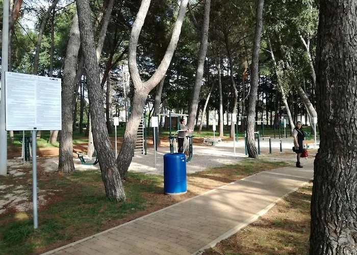 In Pore With Swimming Pool Porec