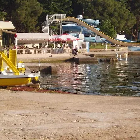 In Pore With Swimming Pool *