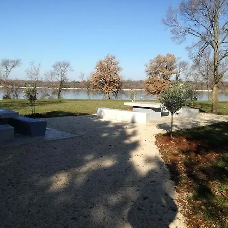 Prázdninový dům In Pore With Swimming Pool Poreč